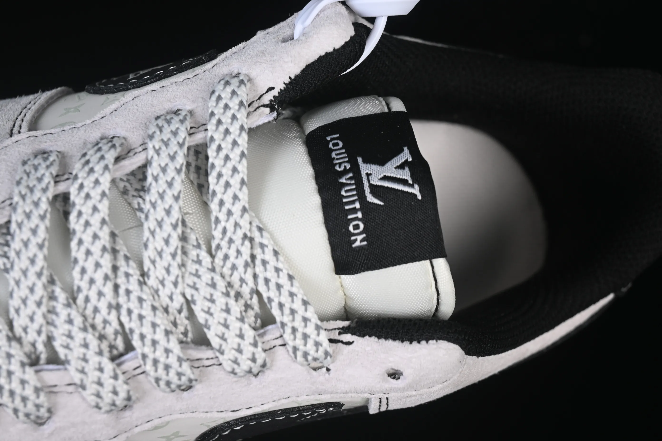 All categories Nk Air Force 1 Air Force series Nk Air Force 1 Low Air Force low-top Nike Air Force 1'07 Low LV joint black hook woven label Air Force 1 low-top casual sneakers CX5050-Y23